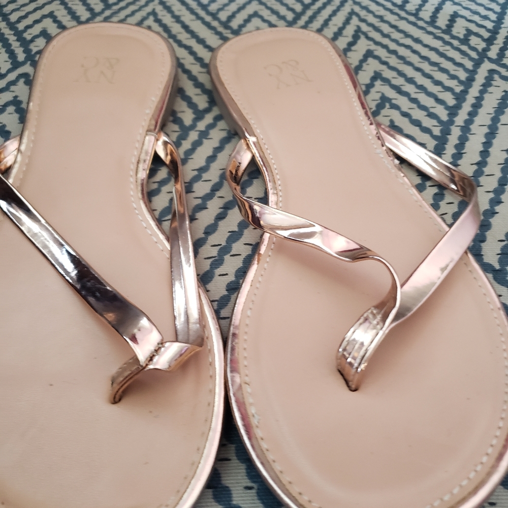 Flip flops